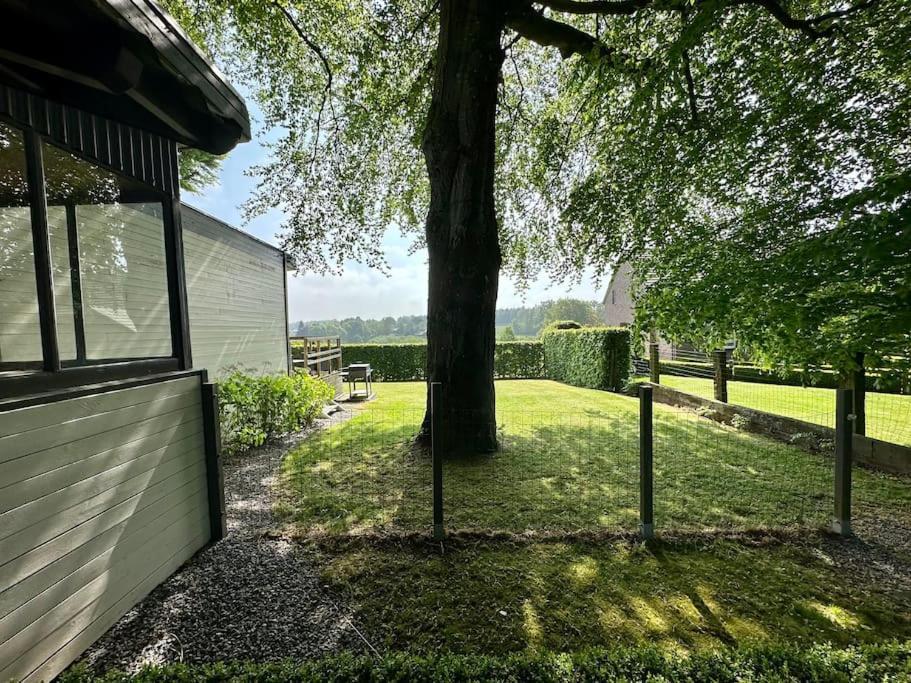 Le Chalet Du Lac Villa Robertville Kültér fotó
